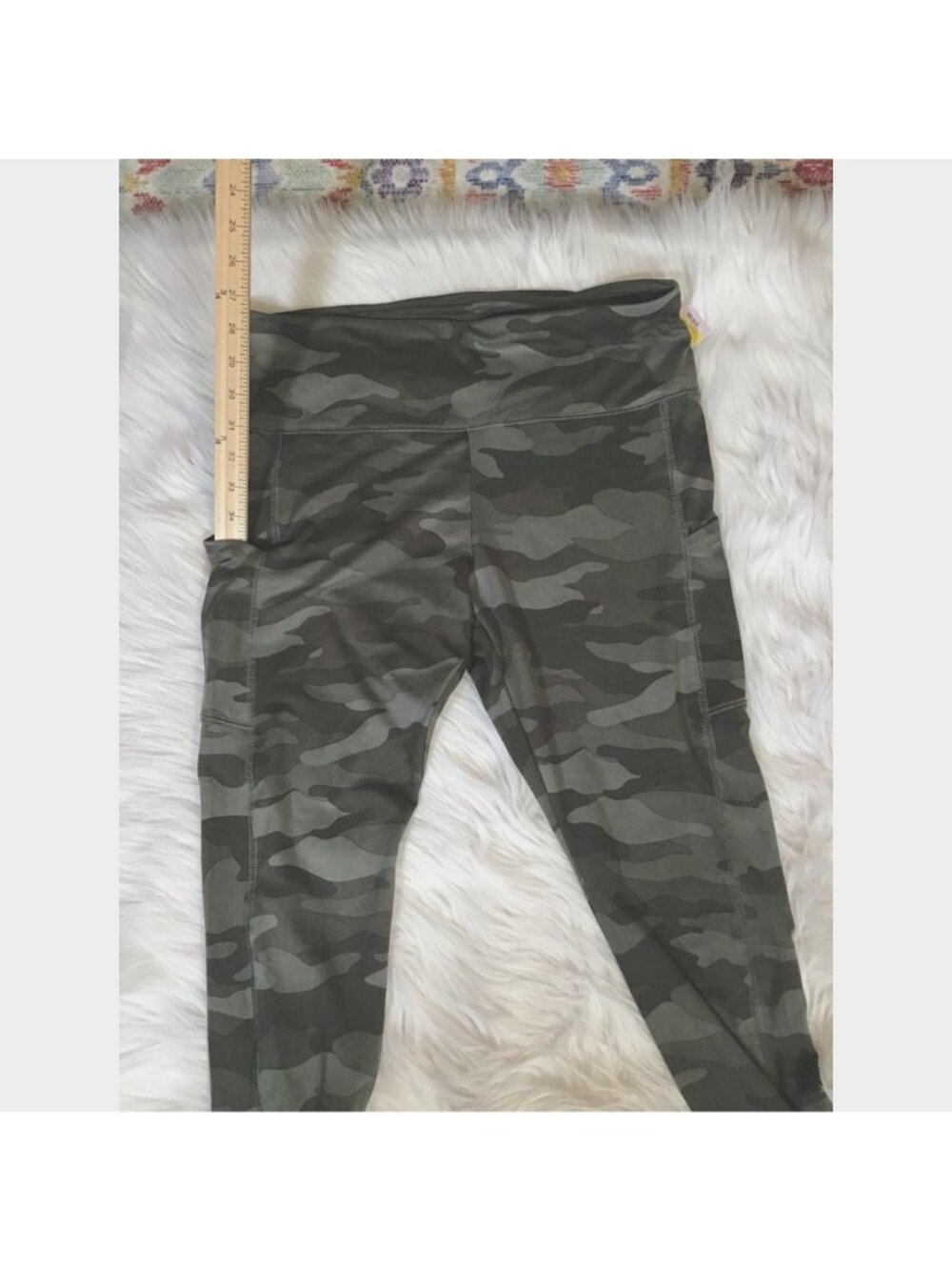 Wild Fable Womens Leggings XXL Green Mid Rise Camo Pockets Full Length Yoga NWT - Picture 5 of 7